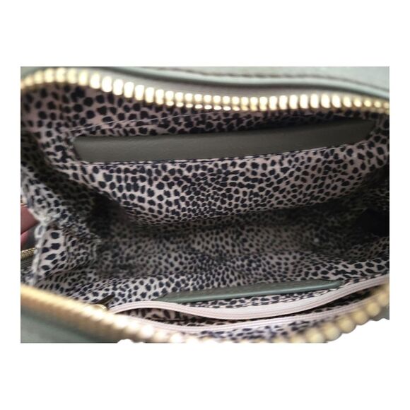 Sole Society Elegant Green Women's Crossbody Bag - Picture 8 of 9